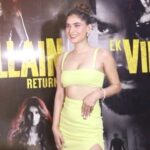 Karishma Sharma Instagram – Hey friends… pls go & watch my film Ek Villain Returns to figure an answer to the age old question of what actually triggers a *Villain in every Man*.. have fun & enjoy this exciting journey of transgression.. ❤️

@thejohnabraham @arjunkapoor @tarasutaria @dishapatani #BhushanKumar #KrishanKumar @ektarkapoor  @mohitsuri @shobha9168 @ruchikaakapoor @amulvmohan @aseemarrora @balajimotionpictures @tseriesfilms @tseries.official #BalajiMotionPictures @shivchanana @ankittiwari @raghavchaitanya @rajupsingh @kaushikgudduofficial @manojmuntashir @kunaalvermaa