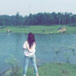 Karishma Sharma Instagram - There’s alot of fishes in the lake, but me ain’t the one for you. 🤪 What a Sunday, a day well spent. ❤️ Ranjit Sagar Dam