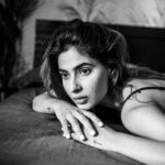 Karishma Sharma Instagram – Nazar mein khwabon ki
Bijliyaan leke chal rahe ho ,
Toh zinda ho tum
Shot by @bharat_rawail