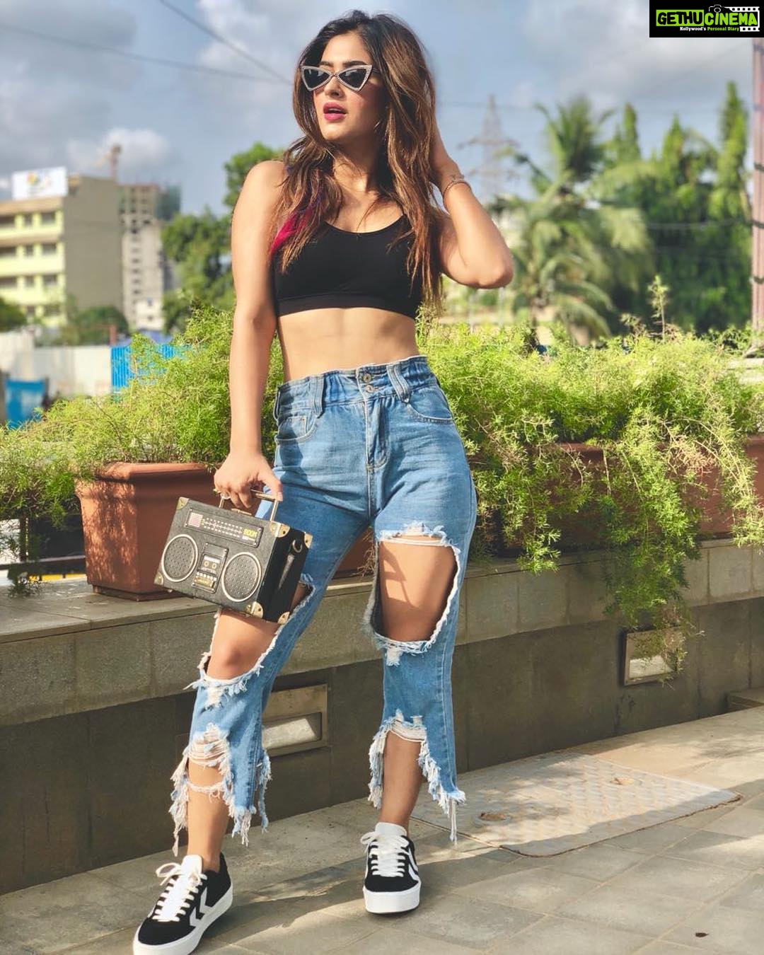 Karishma Sharma Instagram - Styled this look from Hummel India. You summer ready yet? Follow @hummelindia on Instagram for some amazing contests and product updates! #chevrons #obsession #sports #lifestyle #fashion #online #hummleindia #hummel #fitness #style