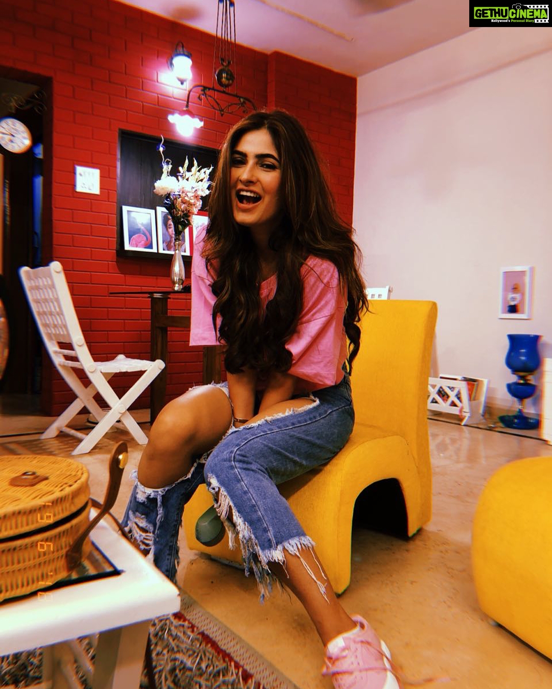Karishma Sharma Instagram - Keep your fake love away from me. 🙌🏻🙌🏻 My Sweet Home