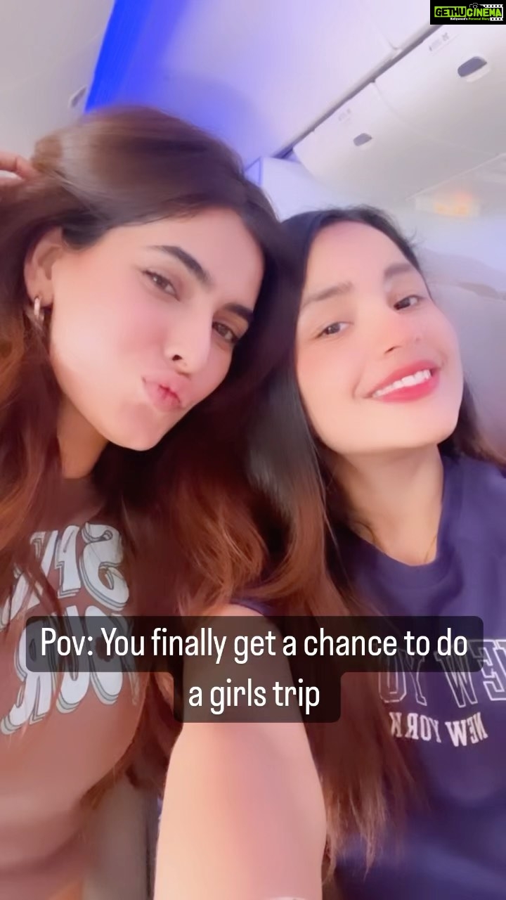 Karishma Sharma Instagram - Girls trip are the best kinda trips✨ @karishmasharma22 ❤️ #mylove . . . #reelkaro #reelkarofeelkaro♥️ #reelkarofeelkro #reelkofeelkaro #reelkro #reelkarofeel #trendingdances #trendingnews #trendingnakhra #trendingaudio #trendingreel #trendingreelsvideo #ᴛʀᴇɴᴅɪɴɢʀᴇᴇʟs #ᴛʀᴇɴᴅɪɴɢʀᴇᴇʟs #trendingreelsvideo❤️😍👩❤️👨 #trendingmusic #trendingposts #girlfriendmemes #girlstrip