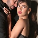 Karishma Sharma Instagram - #Confessions coming up soon guys ❤️ Outfit by @ikichic_official @meetbrosofficial @meet_bros_manmeet @harmeet_meetbros @rajnieshduggall @karishmasharma22 @starboyloc @aishwarytripathi @mbmusicco @rrajeev.sharma @bharatgoelmusic #MeetBros #RajnieshDuggall #KarishmaSharma #OutNow #LyricalVideo