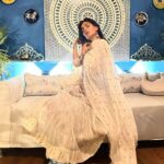 Karishma Sharma Instagram - Current Mood : May your outfit be cute and your sneakers be comfy. Outfit @gazalmishraofficial