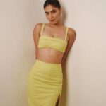 Karishma Sharma Instagram - Lemonade on duty 🍋🍸 . . . . . . Shot by @pehelaggarwal Styled by @rivaaabhatia Makeup by @makeupbykhushikhivishra Hairby @arifayadav_makeyougorgeous