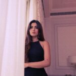 Karishma Sharma Instagram - 🖤 Location @palazzoversacedubai Shot by @anoop.devaraj Makeup by @zeenatjaffer.official