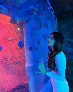 Karishma Sharma Instagram - Sun’s Out, Pool Day. Rides definitely make you feel wild, fun and adventurous. 🐟🐠 @atlantisthepalm Atlantis, The Palm