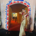 Karishma Sharma Instagram - The sound of dhaak, the rhythm of dhunuchi naach, the smell of kaash, and the touch of golden sun ….. Yes it is the time of the year again – Welcome home, Mother Durga. Be my Durga Pujo, I’ll be your Kolkata..!!