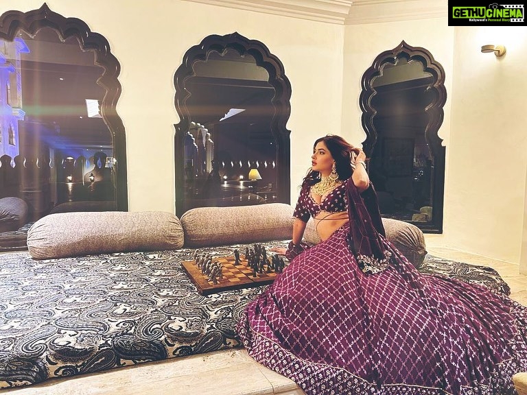 Karishma Sharma Instagram - π π My stay at Fairmont hotels at Jaipur was amazing!The services provided there starting from the meals, the spa and the pool to having a private butler made sure I lived a queen size life. You too can live the limitless life with the possibility to book their offer with 25% OFF for the members of ALL. For more information follow @ALL_MEA and also stand a chance to win 1M Reward points. Fairmont Jaipur