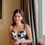 Karishma Sharma Instagram - Seasons greetings to all of you!! ✨ This festive season I have some special and exciting news just for you! Participate in the #PaytmCashbackDhamaka More than 200 people have already won Rs.1 lakh, each! Watch the video and get winning @paytm