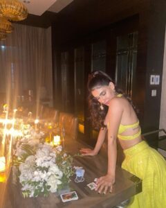 Karishma Sharma Instagram - This Diwali don’t burst patakhas...be one!! Wish you and your loved ones a very happy, fun, joyful and loving Diwali. 🪔🪔 Outfit by @karishmaashita Make by @makeupbykhushikhivishra Hair by @hairbyarifa #diwali #dontburncrackers #lights #sweets