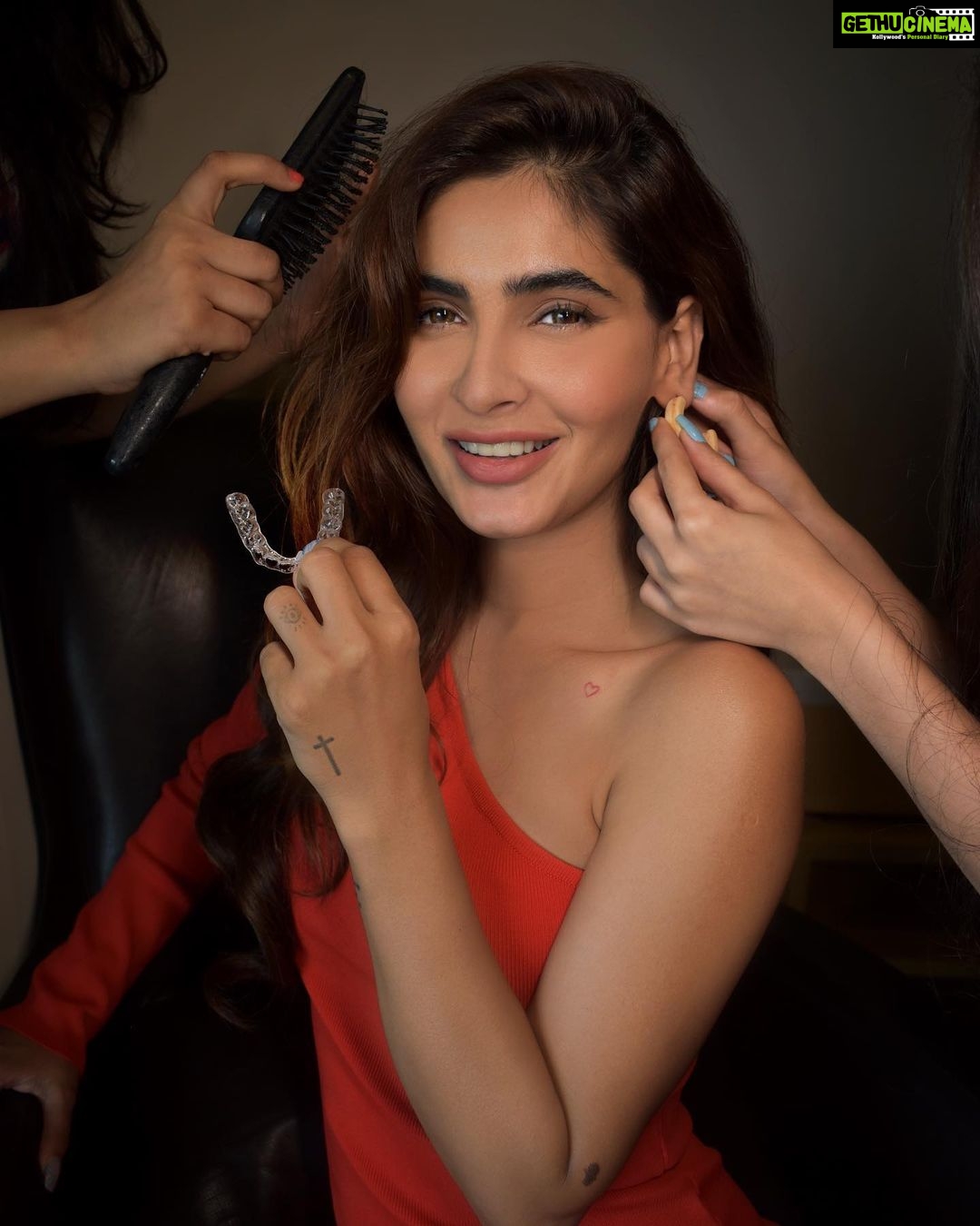 Karishma Sharma Instagram - #AD When facing the camera, I always put on my best self. And sometimes you just need an extra boost to shine throughout the day. For that reason, I never miss my aligners from @toothsi_aligners which are customized and super affordable. Absolutely the perfect choice to fix that crooked teeth and align the teeth properly to glow up that beautiful smile. They are absolutely invisible and very comfortable to wear. Also they are portable so I can carry them along wherever I travel. And the most wonderful thing about @toothsi_aligners is that they have presence across 12 cities and you can easily book your first free scan now at the comfort of your home and get a visit by a toothsi pro to do your 3-D Scanning and customized aligners to fit your teeth perfectly. All COVID-19 safety protocols are followed.