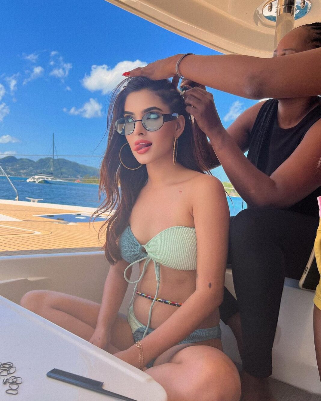 Karishma Sharma Instagram - 🌊🌊🌞 @sandswim_ @rivaaabhatia Seychelles