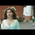 Karishma Sharma Instagram – Some stunning stills from #sunsunbarsatkidhun
#bhushankumar @tseries.official @guruchoudhary @jubin_nautiyal
Thank you @vishalsinhadop for these ☺️
