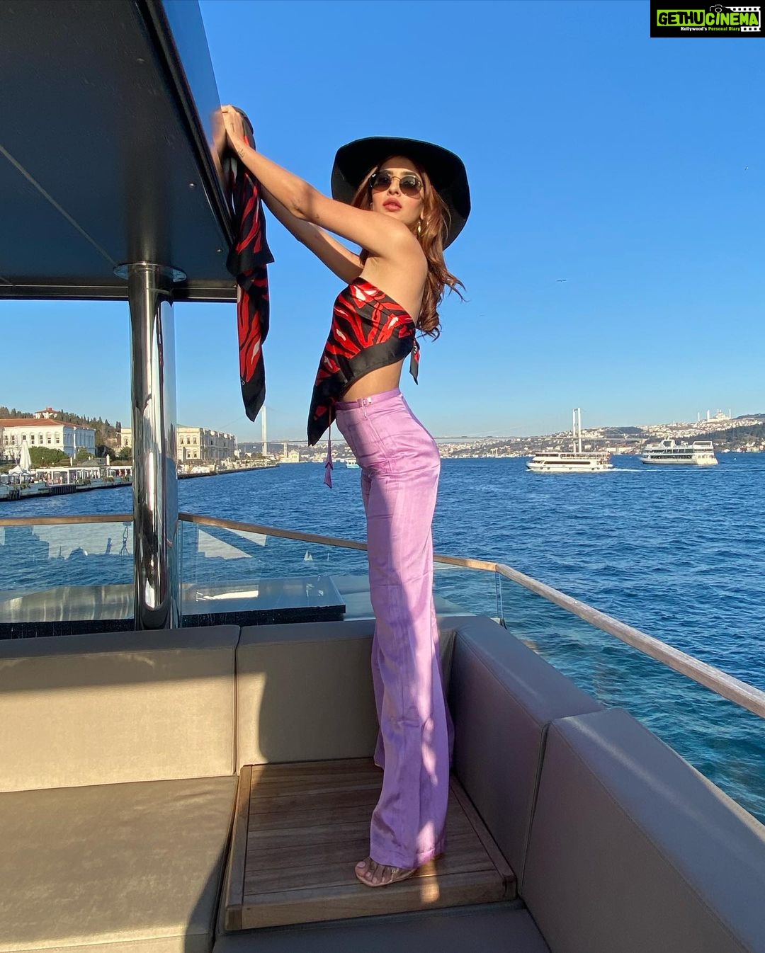 Karishma Sharma Instagram - Tastier than your Turkish Delight 😆 Outfit- Designed by meee. Comment below and tell me if you guys think I should start my own label K.S . @turkeytourism_in @goturkiye @goldcoastfilmsofficial #turkeytourism_in #goturkiye #onlyinturkiye #retürkiye #safeTourism #readyandsafeturkey #goldcoastfilms Istanbul, Turkey
