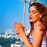 Karishma Sharma Instagram - Cause I got the wind in my hair And a gleam in my eyes And an endless horizon I got a smile on my face And I'm walking on air ✨✨ 📸 @lakshetamodgil