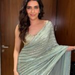Karishma Tanna Instagram - Saree soirée 🥰 #Indian #love #potd #saree #karishmatanna Saree by @prevasu @ananyaarora2013