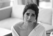 Karishma Tanna Instagram - Baawri 💕 #mood #potd #love #light
