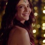 Karishma Tanna Instagram – Happy Diwali 🪔 to everyone ❤️🙏
Love and light 🪔🪔