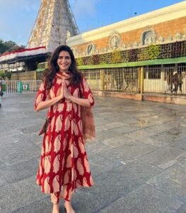 Karishma Tanna Instagram - Finally at Tirupati 🙏🙏
Us ❤️ @varun_bangera