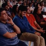 Karthik Kumar Instagram - Thanks you @evamkarthik for a night full of rib tickling humour that’s going to fresh up our weekend vibes 🔥 . . #liveevent #comedynight #aansplaining #karthikkumar #theentertainmentfactory Phoenix Marketcity - Mumbai