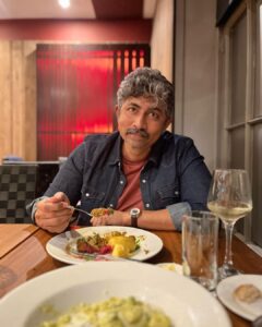 Karthik Kumar Instagram - Uk & Ireland joy ❤️