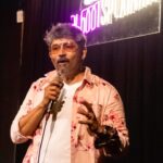 Karthik Kumar Instagram - Men should come in all colours : #Aansplaining comes in all colours for sure. There are many ways of being a Man : don’t let anyone define your gender for you. #aansplaining on tour : tickets in bio. Wardrobe design: @amruthasrini