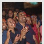 Karthik Kumar Instagram - Once upon a time in Greenwich..!! Joy.Excitement.Giggle P.C.: @bluefeatherstudios • • • • • • #Aansplaining #karthikkumar #standupcomedy #standupcomedylondon #upthecreekcomedyclub #indianinlondon #greenwich #manchester #edinbrugh #birmingham #london #londonlife #desistandup #tamilstandupcomedy #tamilstandup #funny #fresh #nightout #laugh #trendy #livecomedy #comedyshow