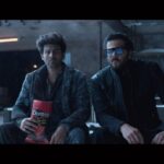 Kartik Aaryan Instagram - Bhai ye chip nahi, Fire hai Fire🔥 Ab samjah mein aaya kyun khane nahin de rahe the Doritos wale... But jab sath mein @itsrohitshetty sir ho to aag se khelne ka alag hi maza hai 😋 @doritosindia #ChipsNahiFire #ForTheBold #Ad