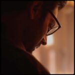 Kartik Aaryan Instagram - From gaining 14 kgs to going to a Clinic and learning skills from dentist Becoming #Freddy has been one unforgettable journey for me... Pushing my boundaries mentally and physically to forget my real self and turn into Freddy for reel. Glad to have worked with an amazing team for this challenging on-screen transformation 🖤🐢
