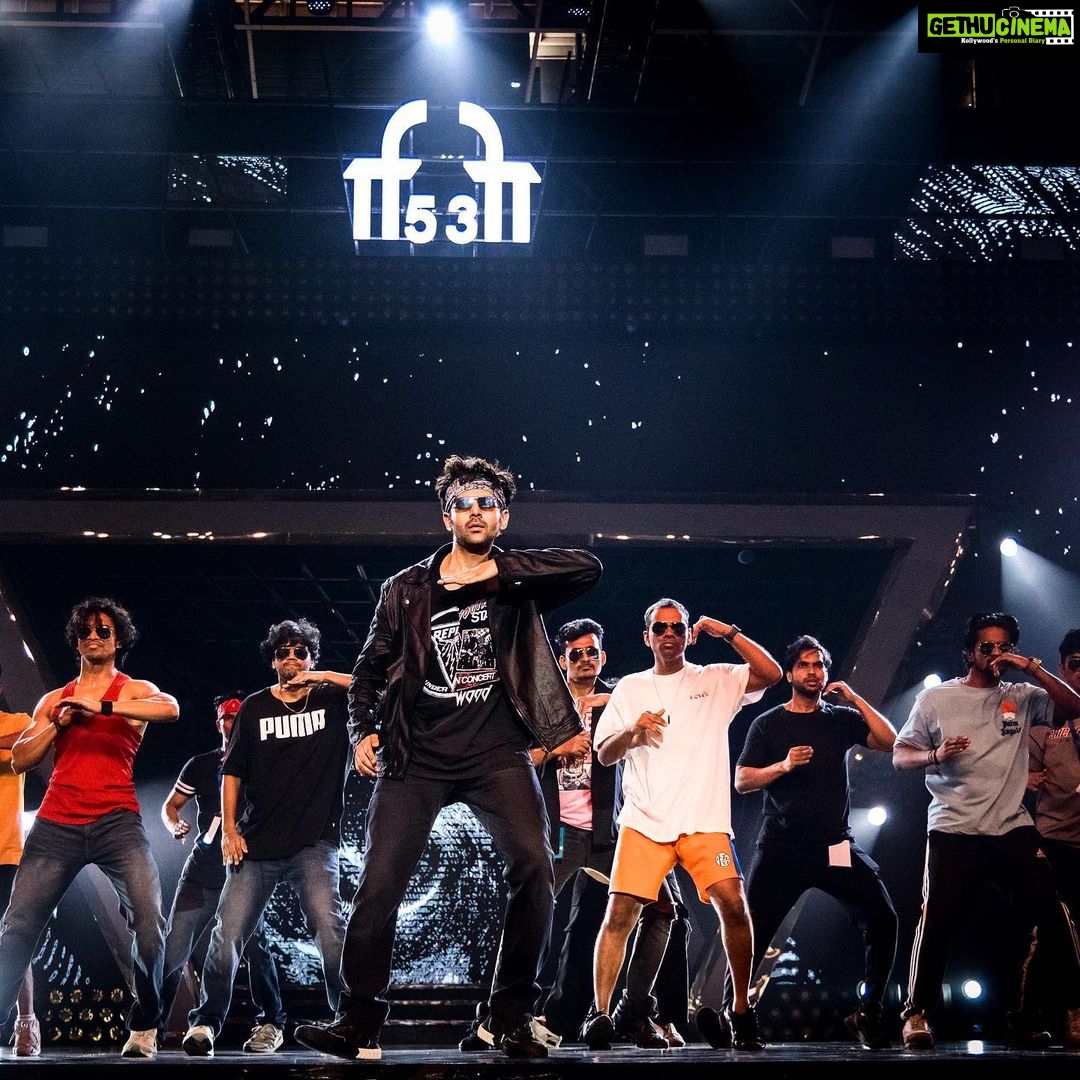 Kartik Aaryan Instagram - #KaalaJaadu in Goa 🖤 #Iffi2022 🔥 Goa, India