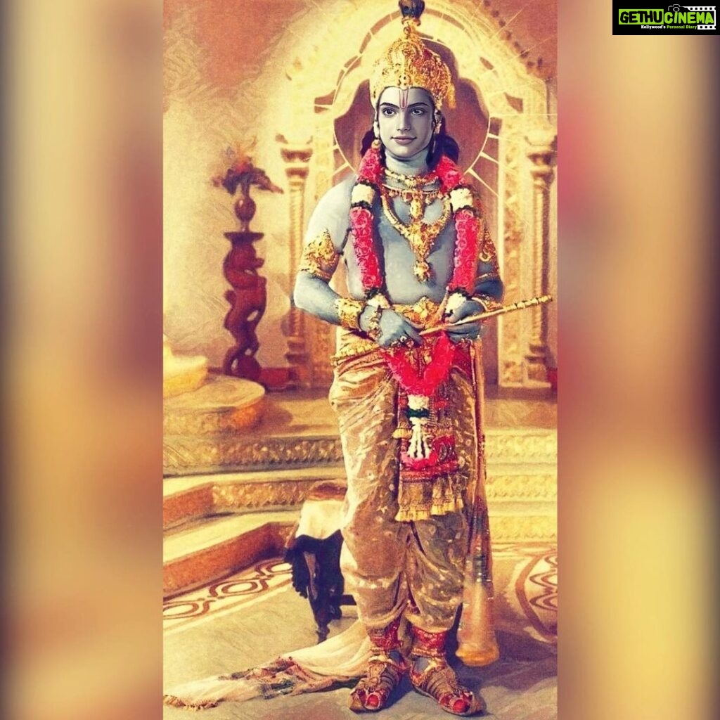 Kashish Singh Instagram - Whenever you do not understand what's happening in your life, just close your eyes, take a deep breath and say "Krishna, I know it's your plan. Just help me through it 🙏🏻 #krishnaconsciousness #krishnalove #dojusticetoyourself #bellavitakashish 🙏🏻 Rishikesh