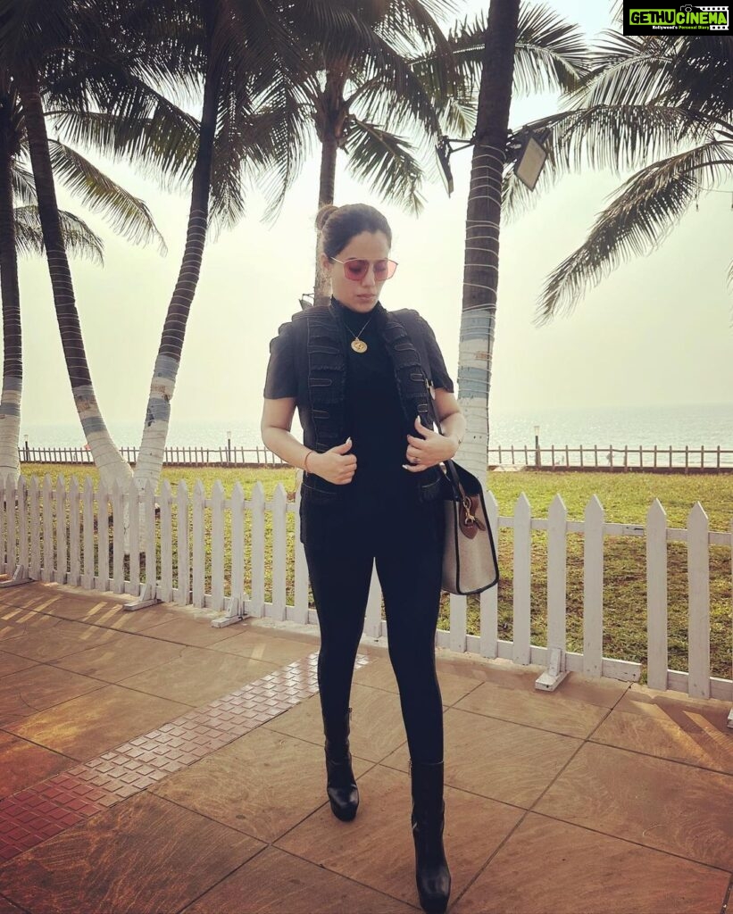 Kashish Singh Instagram - KASHISH 2.0 #birthdaymonth #scorpioseason #scorpiowoman #yolo #whoruntheworldgirls #bellavitakashish 🕉 Mumbai - मुंबई