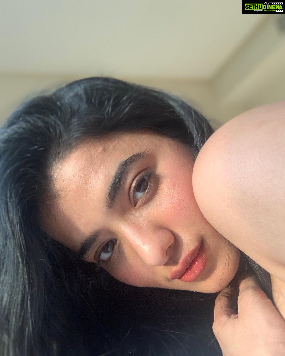 Ketika Sharma - 327.1K Likes - Most Liked Instagram Photos
