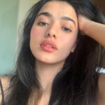 Ketika Sharma Instagram - Golden hour things 💁🏻‍♀️ #uncontrollable #selfies #happening #nofilterneeded #goldenhour #stuff #love #and #golden #light