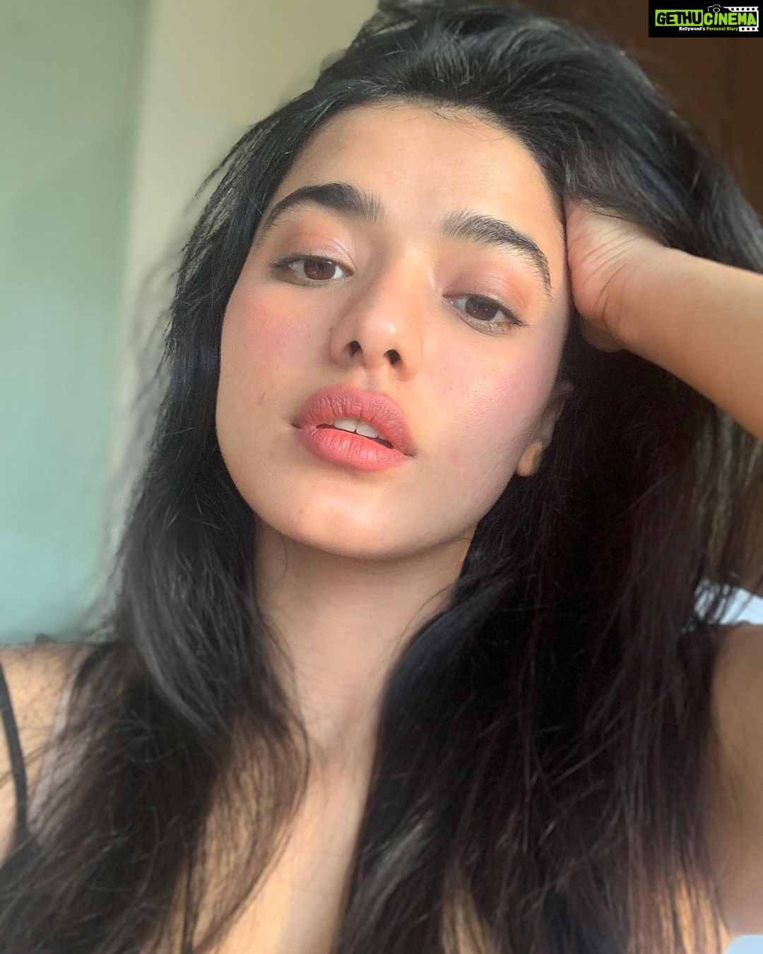 Ketika Sharma - 327.1K Likes - Most Liked Instagram Photos