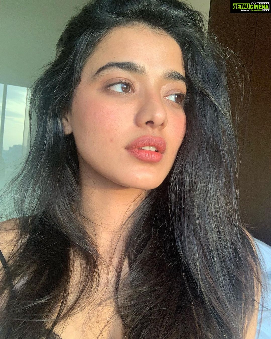 Ketika Sharma - 327.1K Likes - Most Liked Instagram Photos