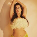 Ketika Sharma Instagram - 🧜‍♀️✨👸 @arifminhaz @rashmitathapa #3 #december #mood