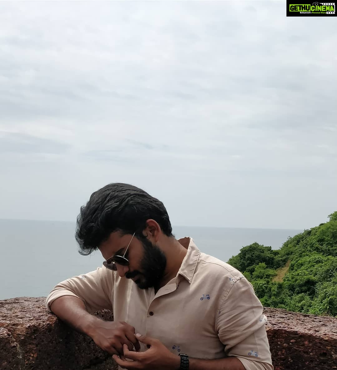 Kiran Abbavaram Instagram - #goa #bestteam #ugproduction