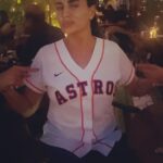 Kirti Kulhari Instagram – #waytogo 
#astrosbaseball 2022 World  Champions 🥳❤️
#Houston #Texas 

Love from #India 💓
And thank u @sourabh_sanduja for this beautiful #astrojersey @nike 😎
Now m a fan too 🤓