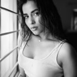 Komalee Prasad Instagram - Seriously chilling at home… 📞🐼 #monochrome 📸 @the_pixel_farmer