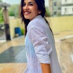 Komalee Prasad Instagram - Was all ready to head out but blame the rain if I am late 🤷🏻‍♀️🌧🌧☔️☔️ Also #helloaugust #birthdaymonth #hyderabadrains ♥️