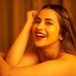Komalee Prasad Instagram - Smile at a stranger and see what happens 😄🤌🏻🌻