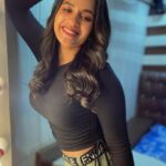 Komalee Prasad Instagram – Dropped by just to say hi 👋🏻 ♥️