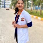 Komalee Prasad Instagram - To shoots , fresh air , freedom and acting the doctor in me, #throwback to so many good things 🥺❤️ Can you guess which upcoming movie are these #workingstills from ?!