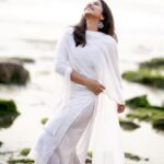 Komalee Prasad Instagram – Living a love story in my own head 🌊🌸❤️

📸 @sandeep_fp 
💄 @makeupbyramakrishna