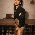 Komalee Prasad Instagram - Let me be your woman… 🎩🪄🎶 . . . 👗 @sumaiah.tabassum 📸 @the_pixel_farmer 💄 @makeupbyramakrishna 💆🏻‍♀️ @naidukavala