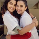 Komalee Prasad Instagram – Back to shooting with my loveee @anupamaparameswaran96 ❤️😘and us entertaining everyone on the set! 
#rowdyboys 🔥