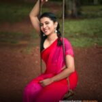 Komalee Prasad Instagram - The rain told her , "one day a love will find you and show you what love is meant to be" GIRL IN THE RAIN ♥️ 📸@aswin_jayachandran 👗 @rekhaboggarapu #girlinsaree #teluguactress #tamilactors #southindianactress