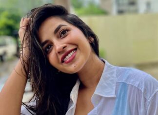 Komalee Prasad Instagram - Was all ready to head out but blame the rain if I am late 🤷🏻‍♀️🌧🌧☔️☔️ Also #helloaugust #birthdaymonth #hyderabadrains ♥️